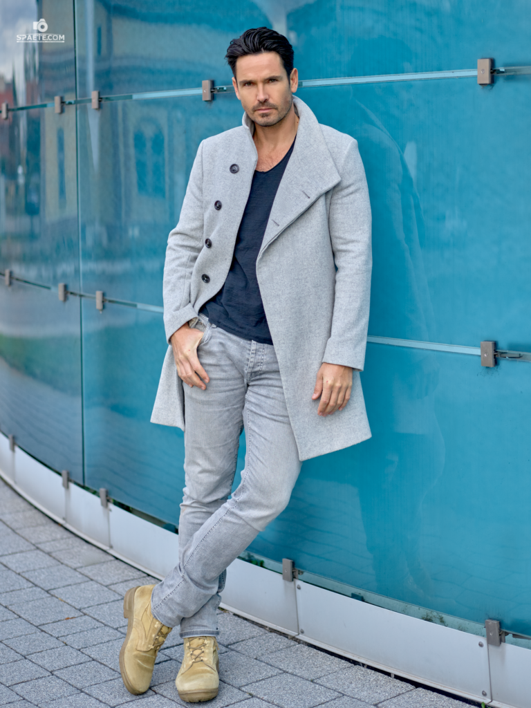 Startseite – Fotograf Magdeburg 1 Mode- und Business-Fotografie Mann City Style, Magdeburg