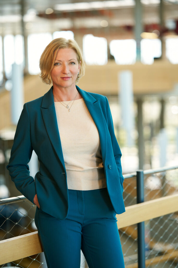 in4MD Service: Corporate-Influencer-Porträts für Mitarbeitende 13 Mitarbeiterporträt für in4MD Service GmbH, SAP-Partner aus Magdeburg – Corporate-Influencer-Fotografie von Kai Spaete